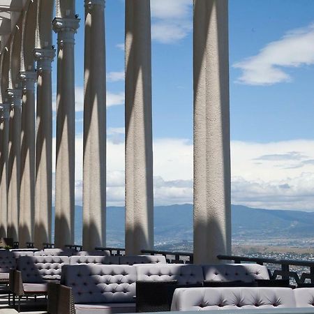 Hotel Mmg Tbilisi Exteriör bild