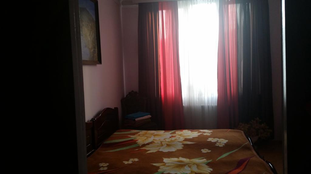 Hotel Mmg Tbilisi Rum bild