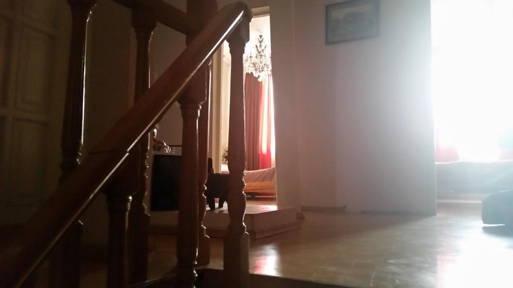 Hotel Mmg Tbilisi Rum bild