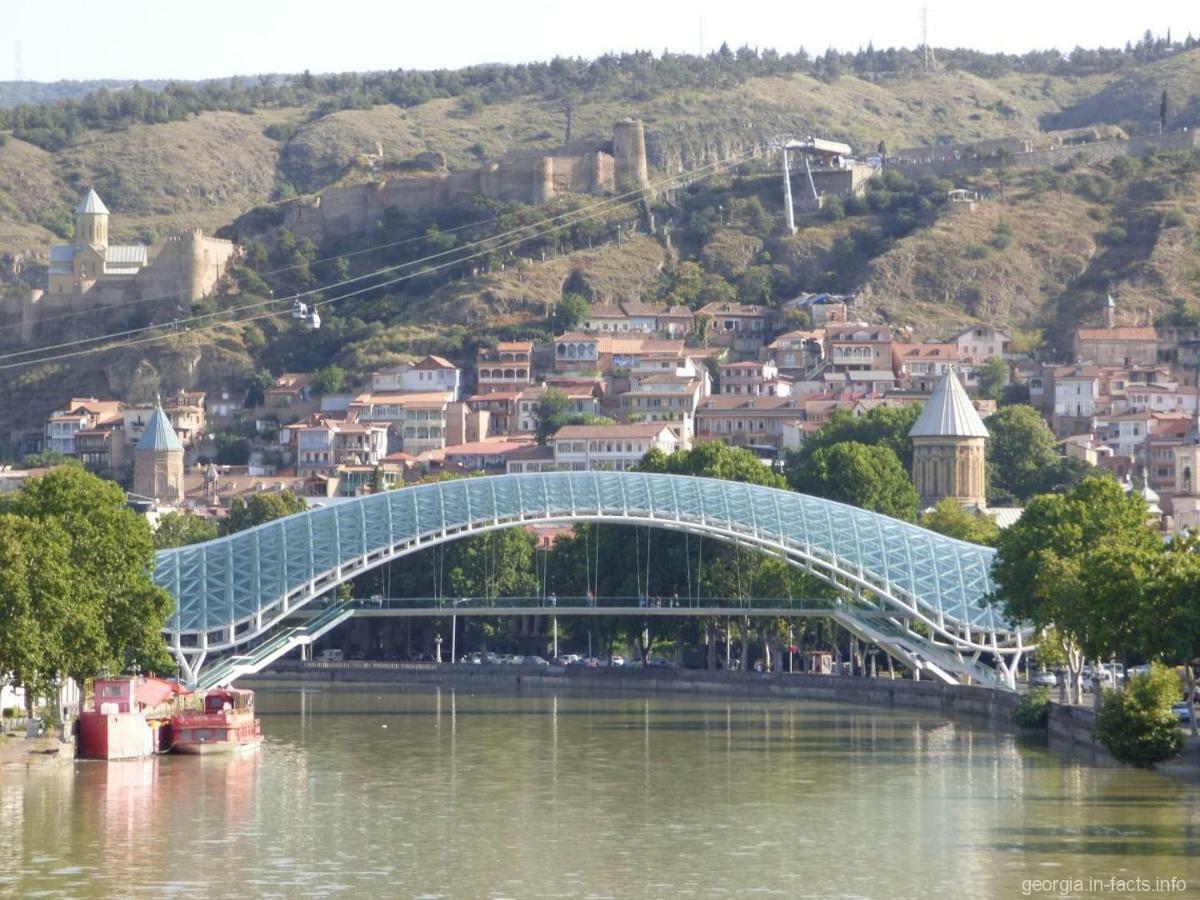 Hotel Mmg Tbilisi Exteriör bild