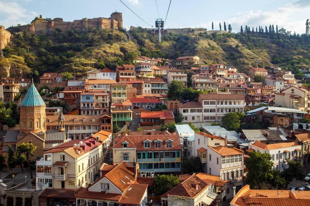 Hotel Mmg Tbilisi Exteriör bild