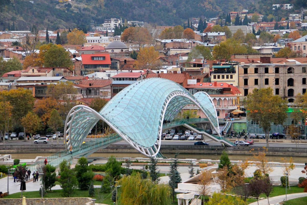 Hotel Mmg Tbilisi Exteriör bild